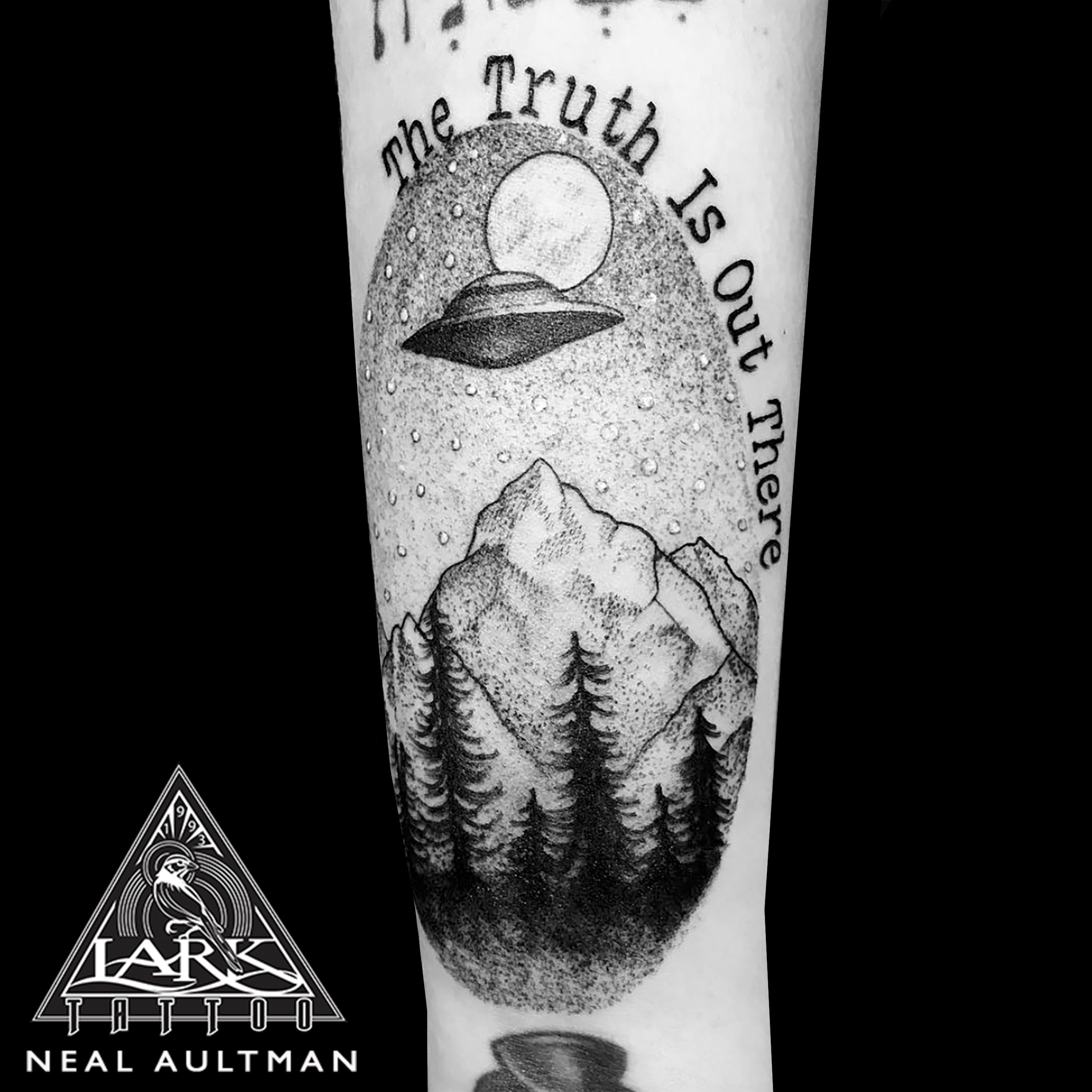 #xfiles #xfilestattoo #ufo #ufotattoo #ufomountainscene #ufomountainscenetattoo #mountains #mountainstattoo #thetruthisoutthere #thetruthisouttheretattoo #linesanddots #linesanddotstattoo #blackandgreytattoo #blackandgreytattoo #tattoo #tattoos #tat #tats #tatts #tatted #tattedup #tattoist #tattooed #inked #inkedup #ink #tattoooftheday #amazingink #bodyart #tattooig #tattoosofinstagram #instatats #larktattoo #larktattoos #larktattoowestbury #westbury #longisland #NY #NewYork #usa #art #neal #nealaultman #nealaultmantattoo #nealaultmanlarktattoo