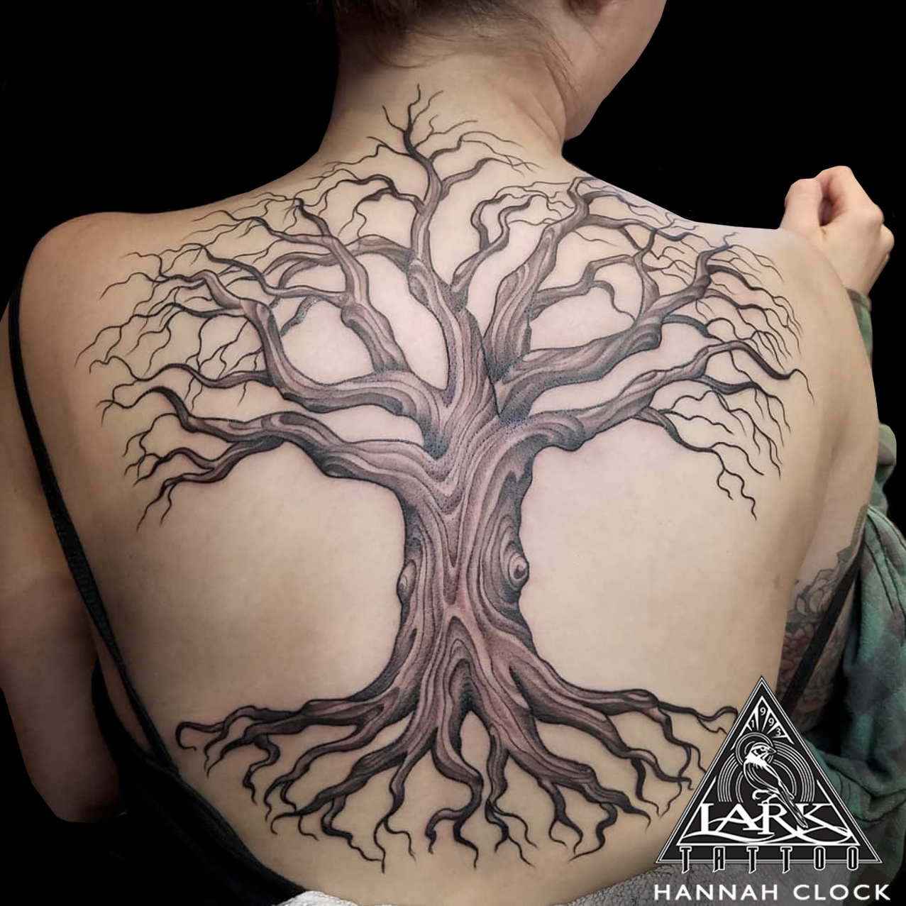 #tree #treetattoo #colortattoo #backtattoo #backpiece #backpiecetattoo #nature #naturetattoo #femaletattooer #femaletattooartist #femaleartist #tattoo #tattoos #tat #tats #tatts #tatted #tattedup #tattoist #tattooed #inked #inkedup #ink #tattoooftheday #amazingink #bodyart #tattooig #tattoosofinstagram #instatats #larktattoo #larktattoos #larktattoowestbury #westbury #longisland #NY #NewYork #usa #art #hannahclock #hannah #clock