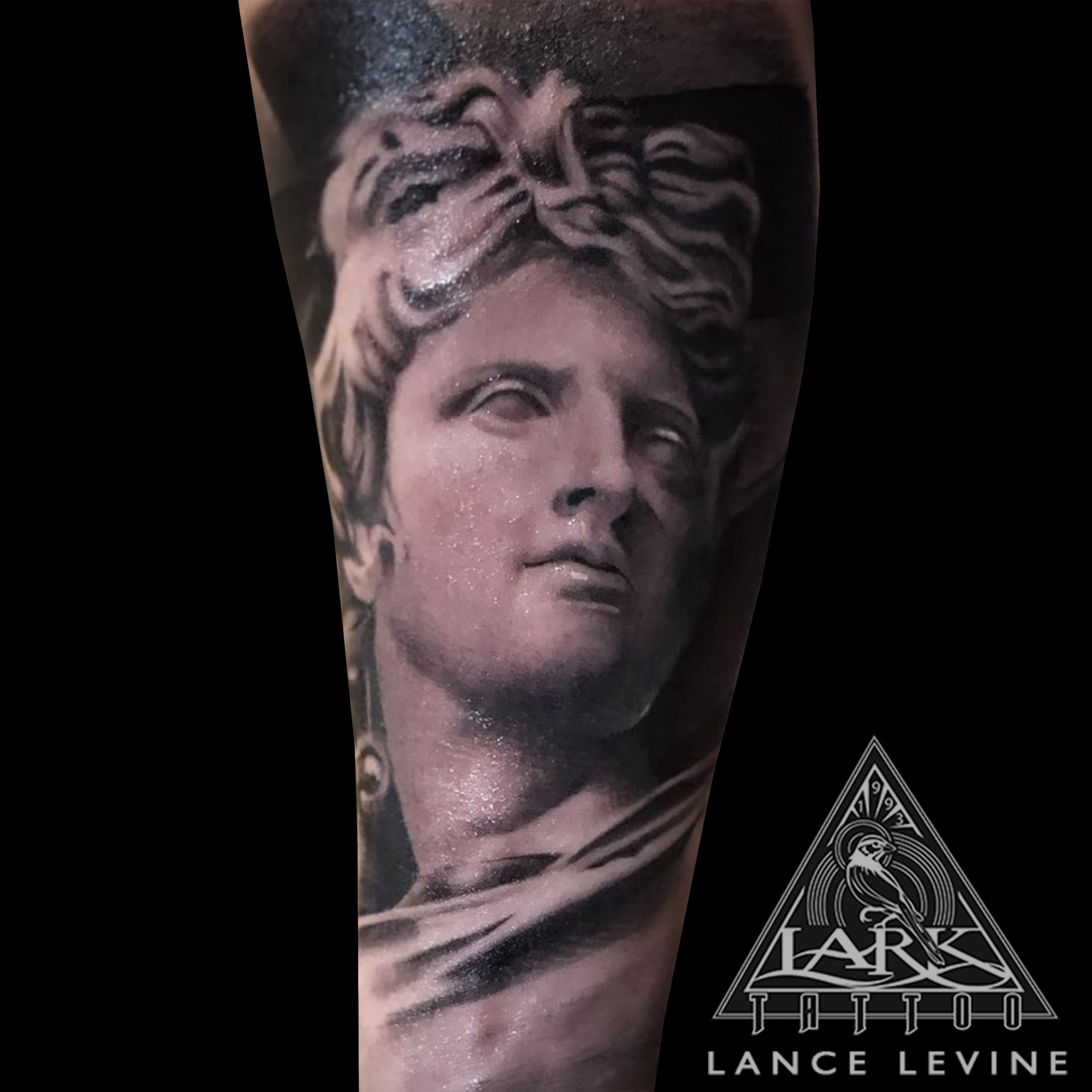 MORE DETAILS MORE PAIN!! FULL LEG GREEK MYTHOLOGY TATTOO [FULL VIDEO] -  YouTube